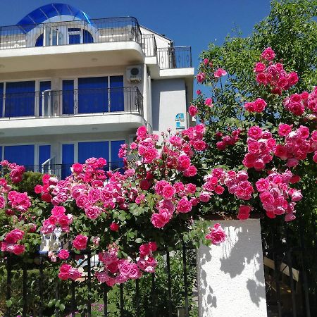 Albatros 2 Family Hotel คีตาน ภายนอก รูปภาพ
